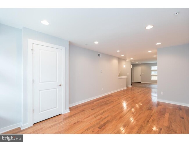 Photo - 1532 W Stiles St Apartamento Unidad A