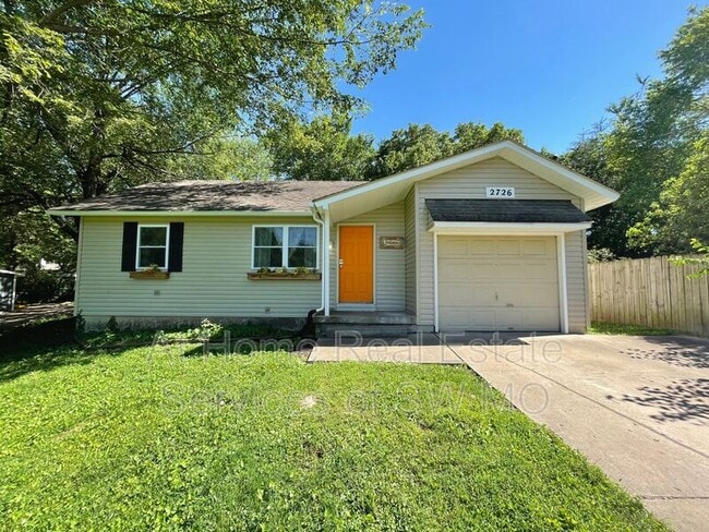 Building Photo - 2726 E Monroe Terrace