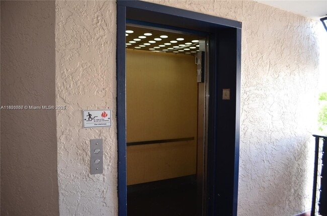 Photo - 7125 NW 186th St Unit B403