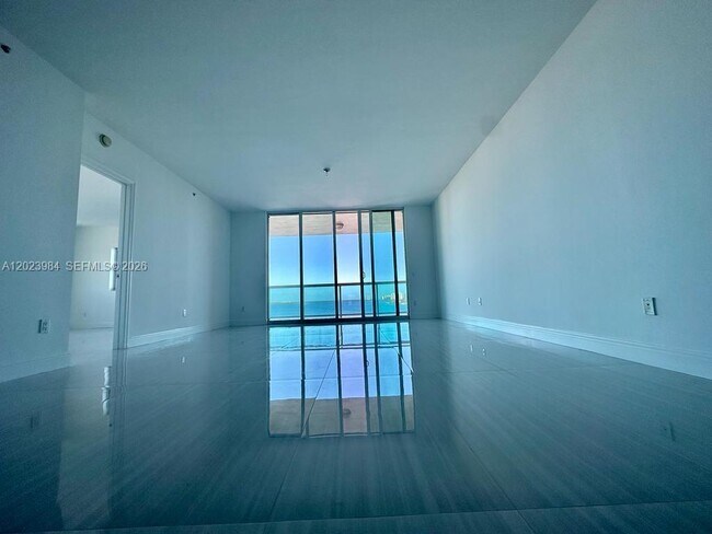 Photo - 2650 Lake Shore Dr Unit 1001
