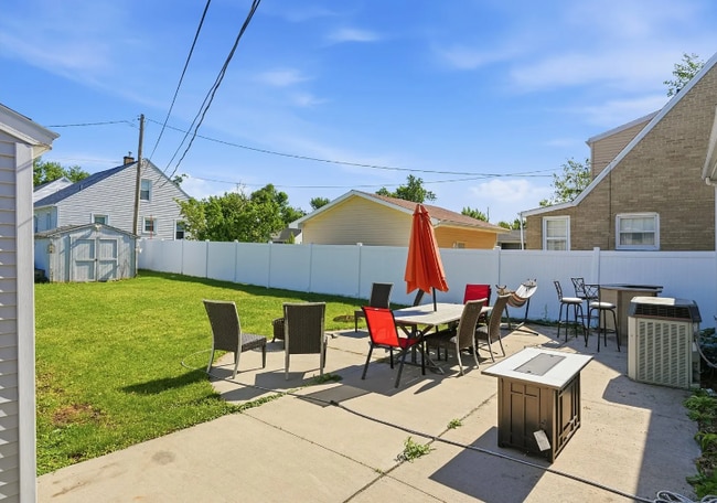 Photo - 1902 Johnson Ave NW