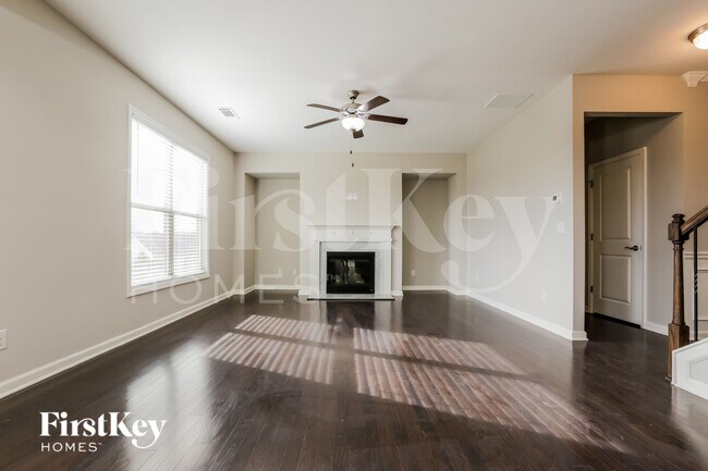 Photo - 4895 Frontier Dr