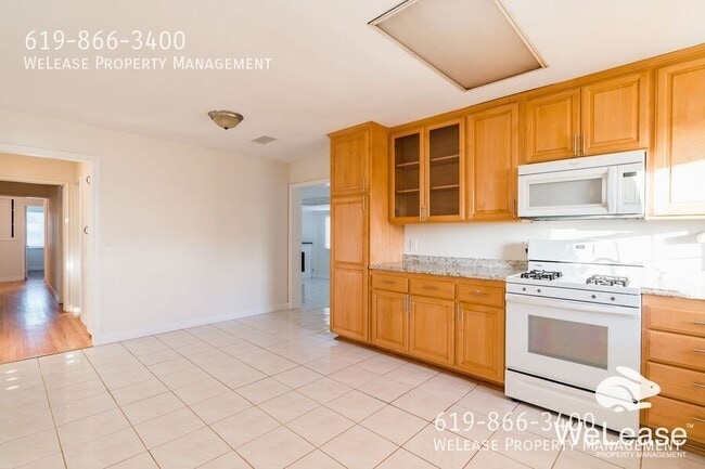 Photo - 6050 Schuyler St