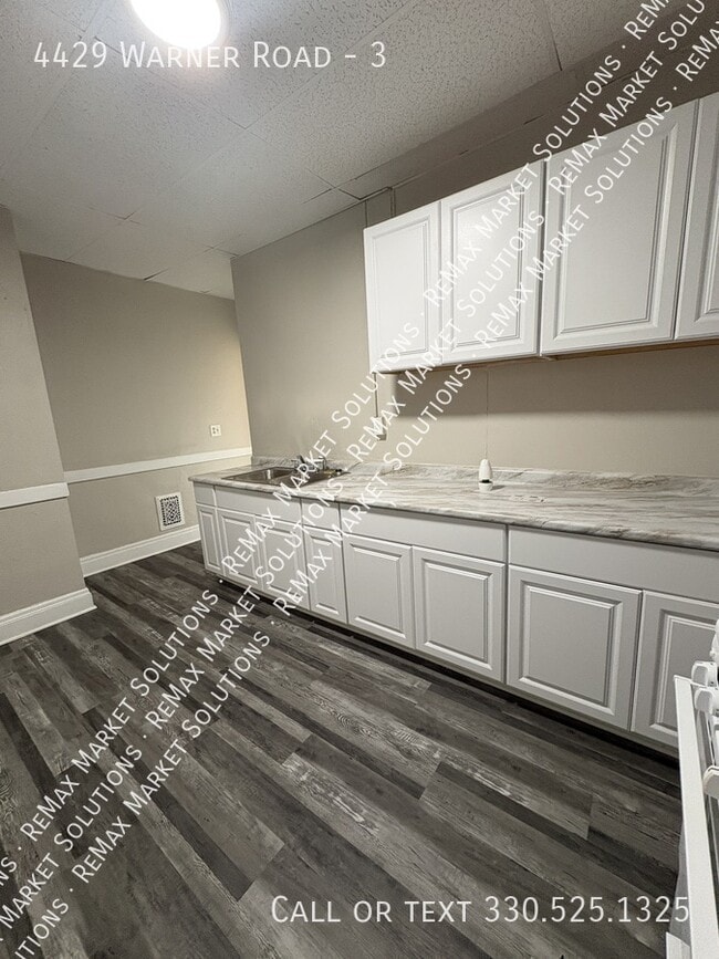 4429 Warner Rd Unit 3