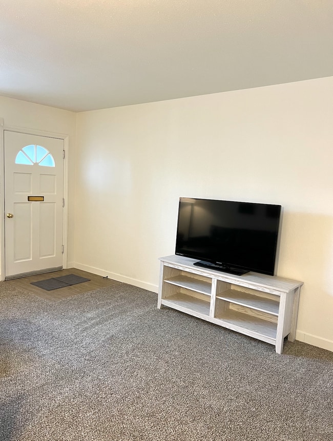 Photo - 626 27th St N Unit 626