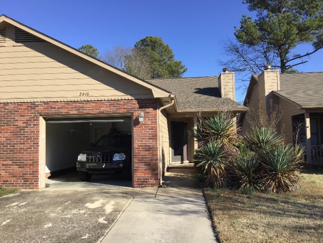 Photo - 2616 Burke Ln