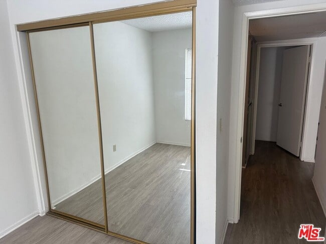 Photo - 3600 Bagley Ave Unidad 102