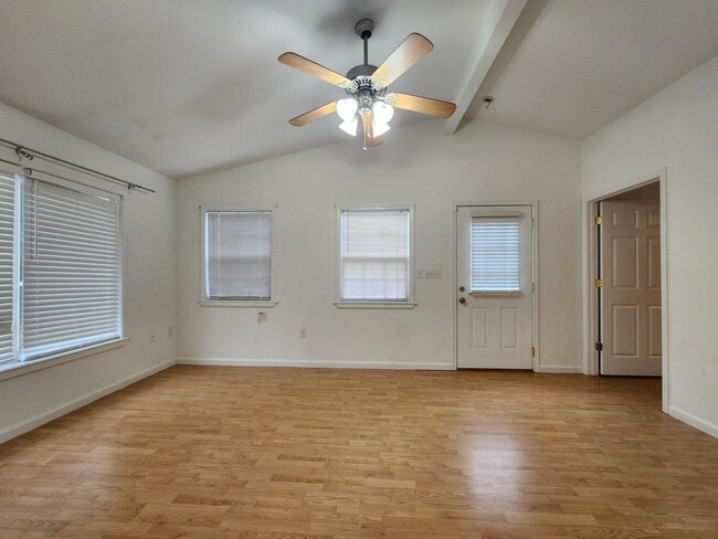 Photo - 321 Hollywood Blvd NW