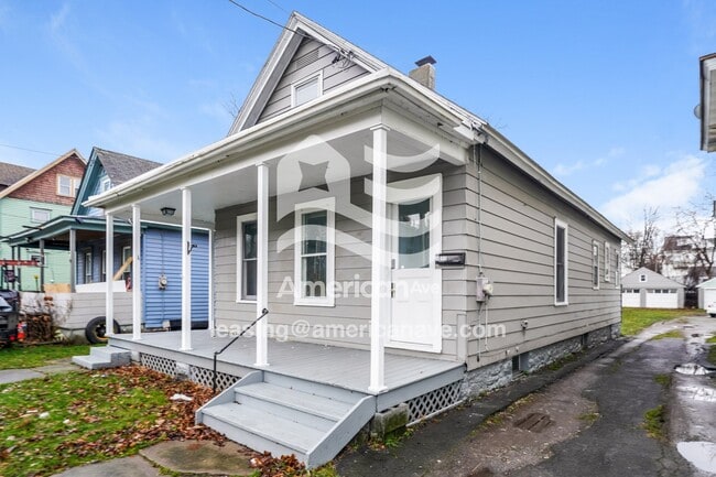 Photo - 1011 1st N St