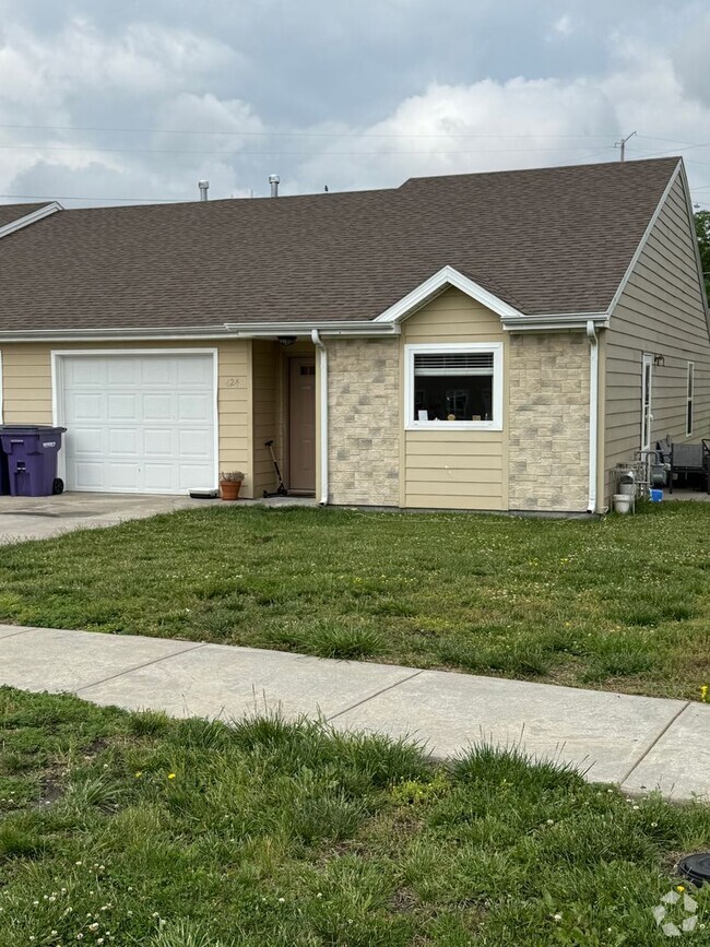 Building Photo - 624 Grainfield St Rental