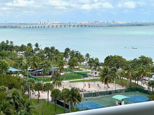 Building Photo - 1717 N Bayshore Dr Unit A-1450