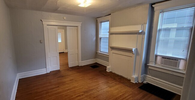 Middle Dining Area - 116 E Hudson St