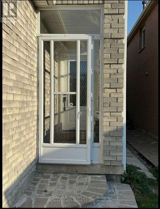 Photo - 132 Cherrytree Dr