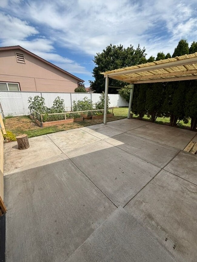 Photo - 3 Bedroom House for Rent