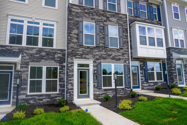 Building Photo - 12825 Red Clover Wy