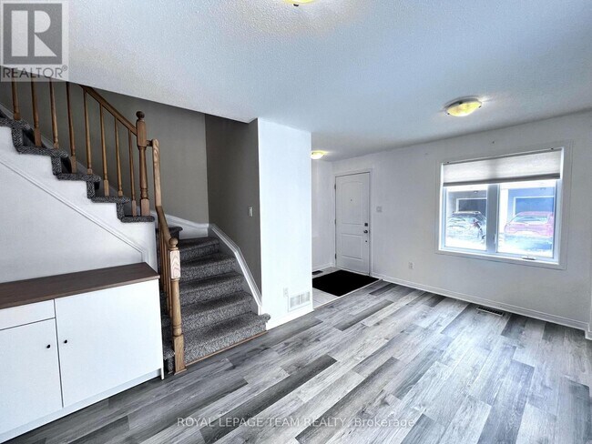 Photo - 119 Songbird Private