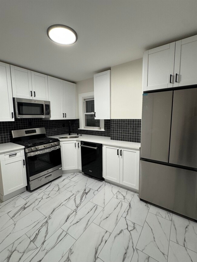 Photo - 1417 6th St Unit #2