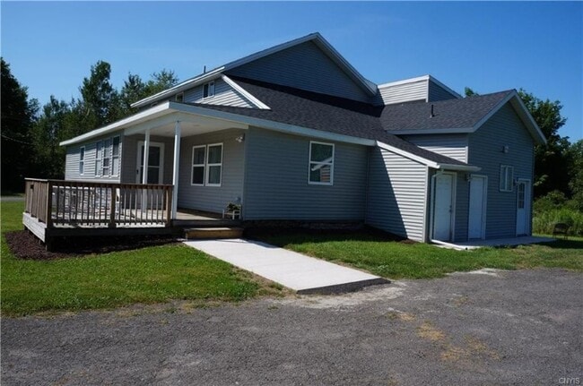 Building Photo - 84 Huntley Rd Rental
