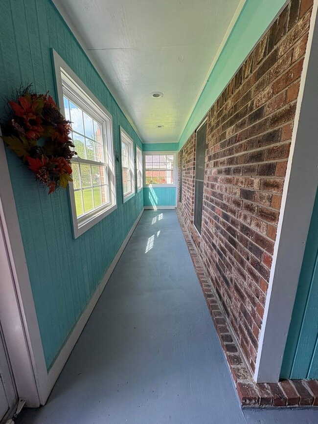Photo - 133 John Glenn Dr