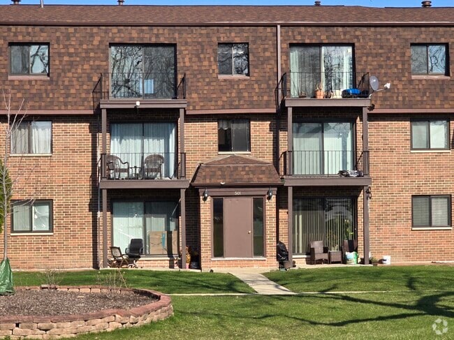 Building Photo - 501 McHenry Rd Unit 3B Rental