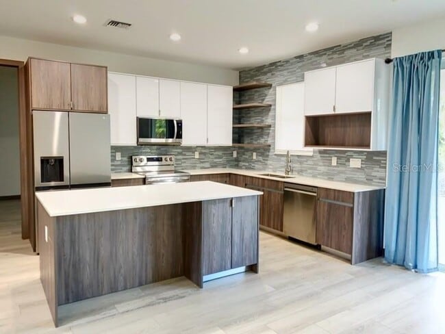 Photo - 2939 Billberry St