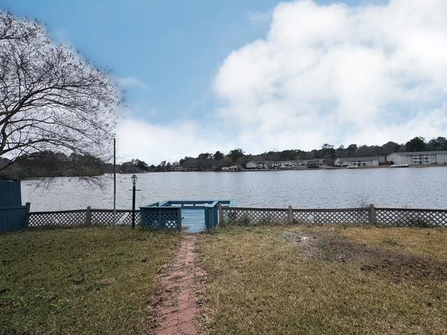 Photo - 124 Island Blvd