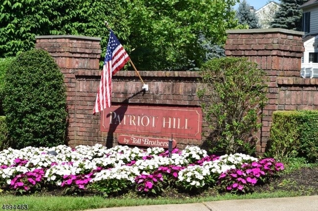 Photo - 220 Patriot Hill Dr