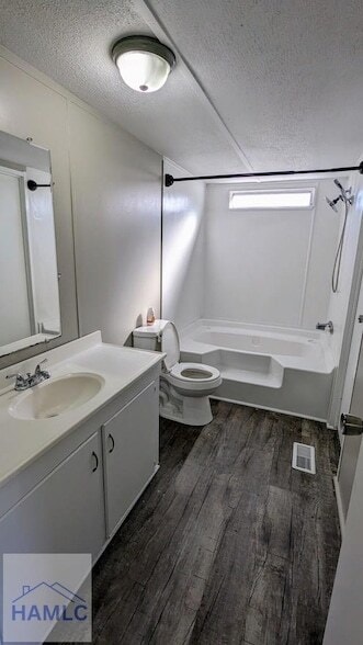 Photo - 260 Ed Powers Blvd