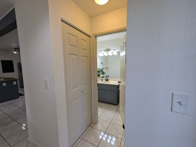 Photo - Available November 1, 2025 | A charming gr... Unit 2302
