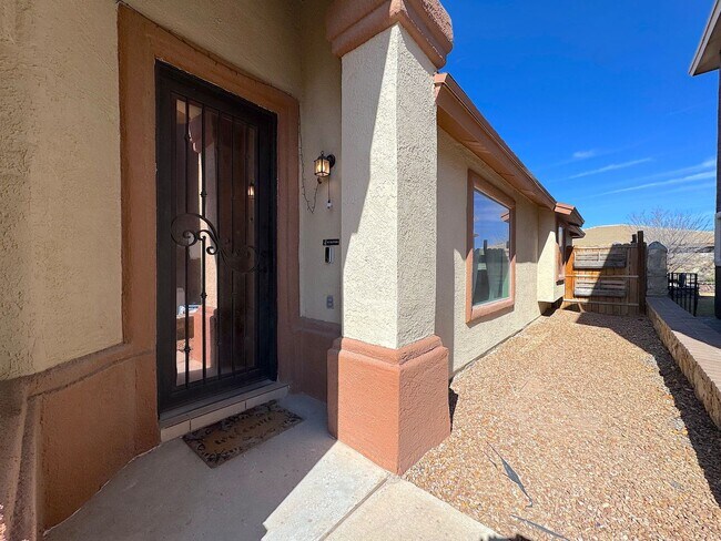 Photo - East El Paso 4 bed Refrig A/C close to Park!