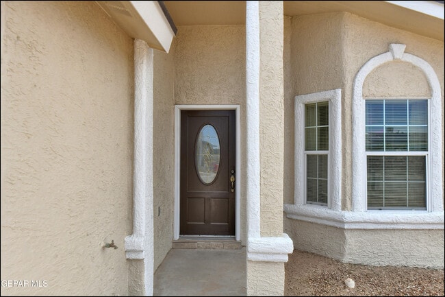 Photo - 683 Teichelkamp Dr