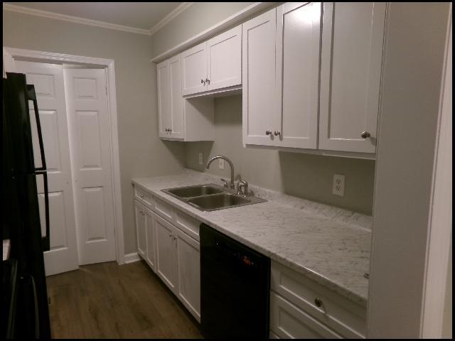 Photo - 1813 Sanford Dr