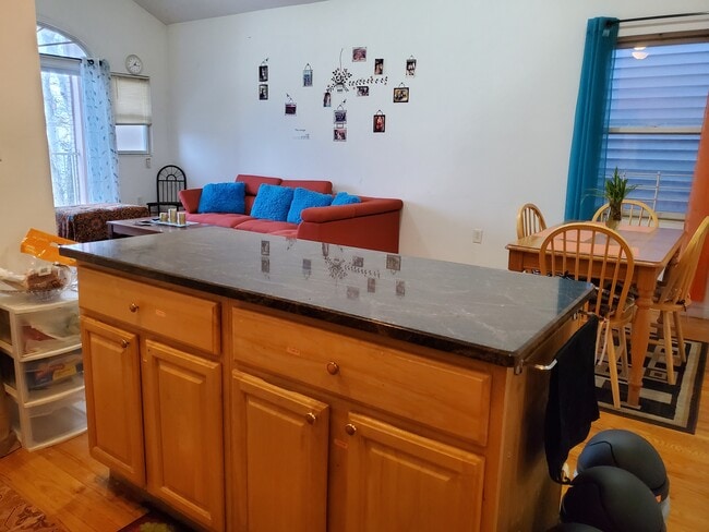 Photo - 49 Nelson Ave Unidad # 2