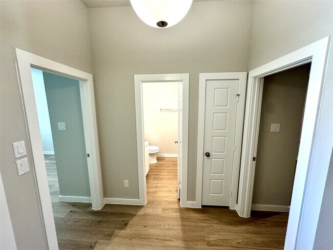 Photo - 8615 Jetty Glen Dr