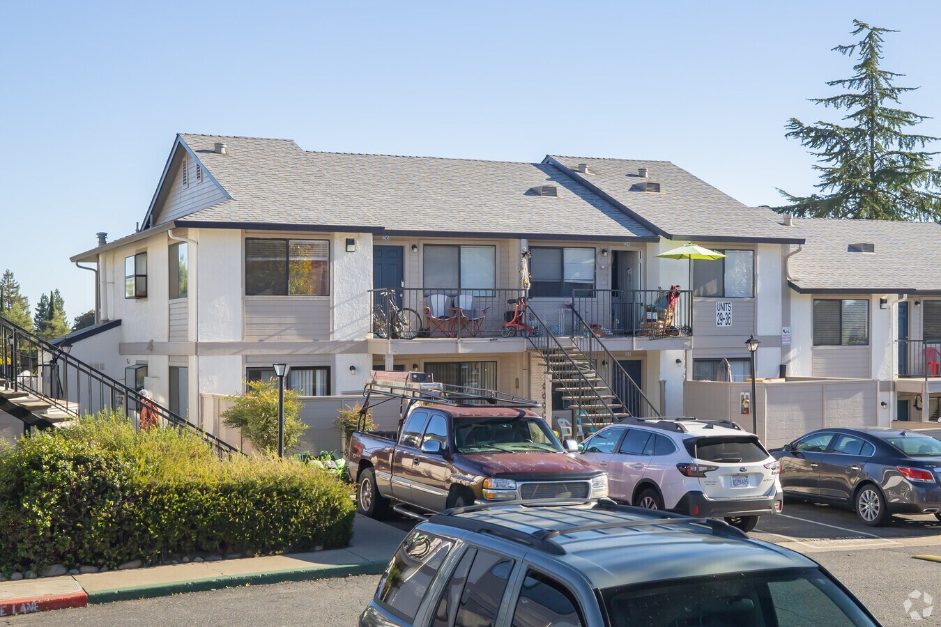 Photo - Blue Oak Manor