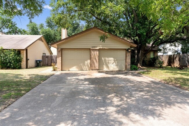 Building Photo - 12900 Hymeadow Dr Rental