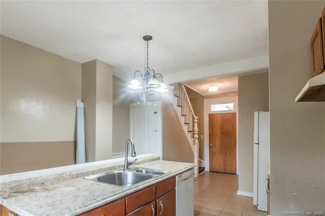 Photo - 76 4th St