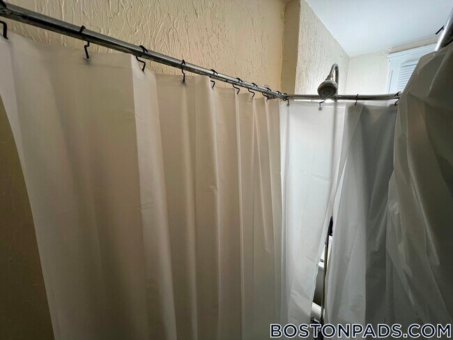 Photo - 518 Cambridge St Unit 8