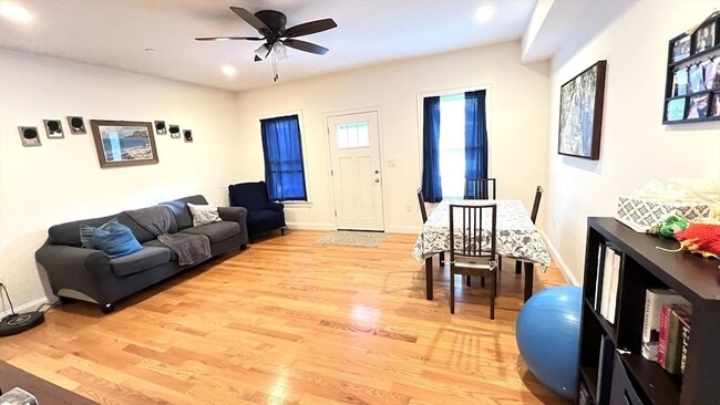 Photo - 489 Main St Unit A