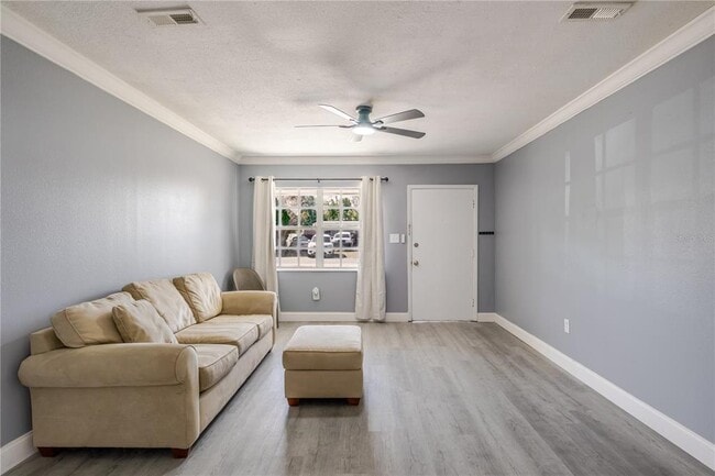 Photo - 8725 N 52nd St