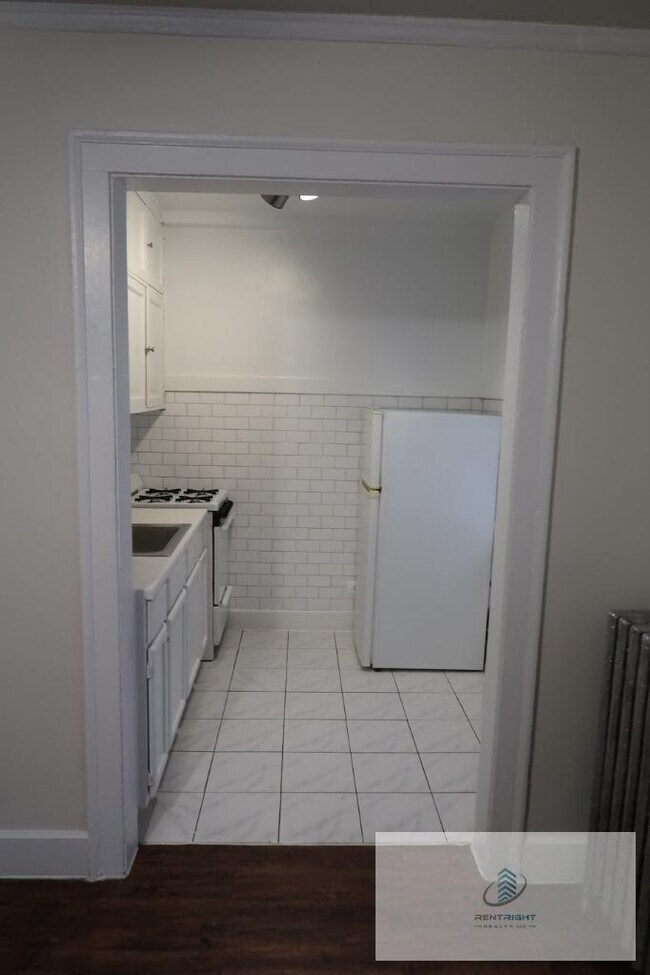 Photo - 4236 N Broadway Unit 4236-103