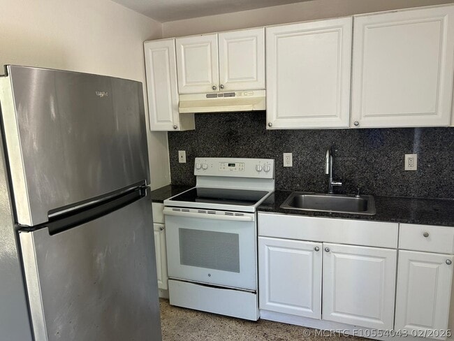 Photo - 709 8th St