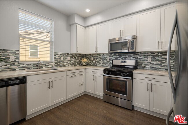 Photo - 281 Mar Vista Ave Unit 19