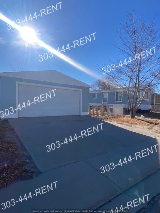 Building Photo - 217 Balsam St