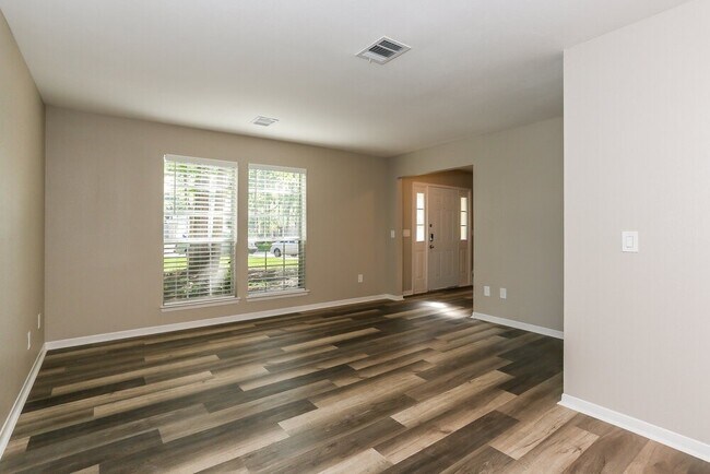Photo - 3 Rockridge Ct