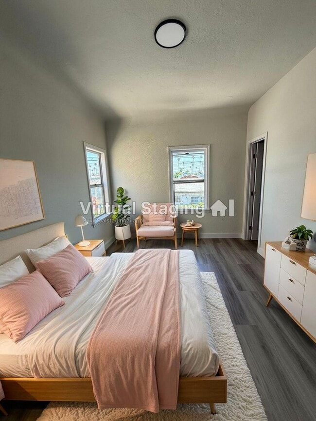 Photo - 1044 W 42nd Pl Unidad 1044 1/2