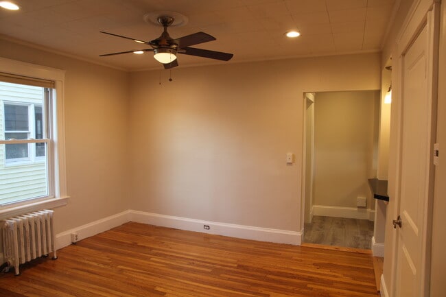 Photo - 84 Hathorne St Unit 1 rear