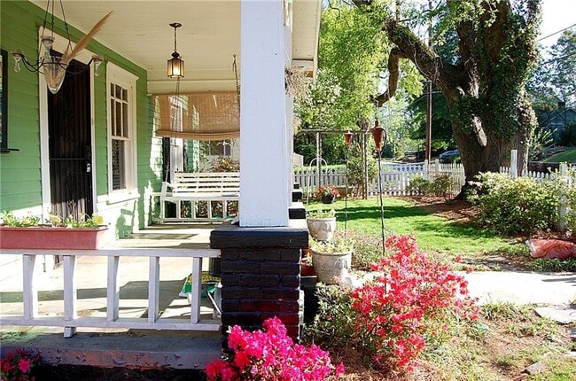 Photo - 1228 Grant St SE