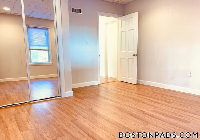 105 Buttonwood St Unidad 1