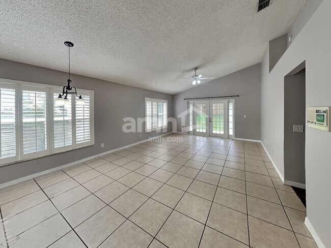 Photo - 139 N Cervidae Dr